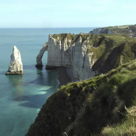 Escale En Vue - 3 - 150 M De La - * Fecamp